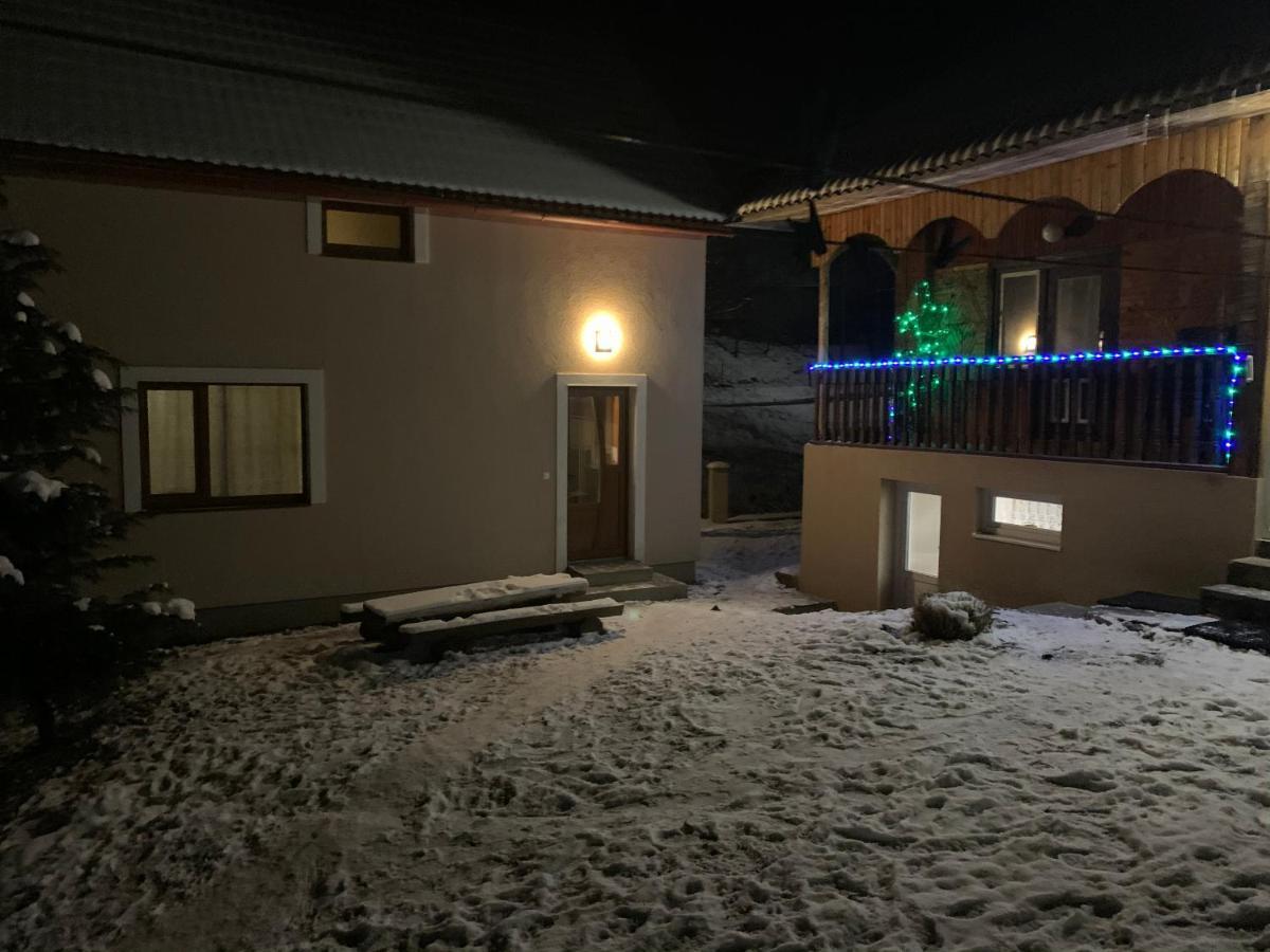 Cottage house بودوبوفيست المظهر الخارجي الصورة