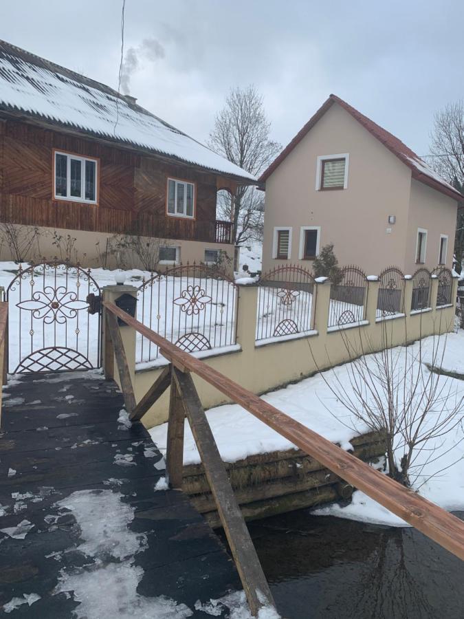 Cottage house بودوبوفيست المظهر الخارجي الصورة
